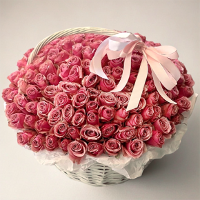 Композиция в корзине из 151 розы Ревиваль в Краснозаводске