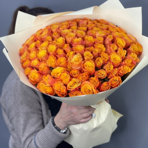 Букет из 101 огненной розы (40 см) в Краснозаводске