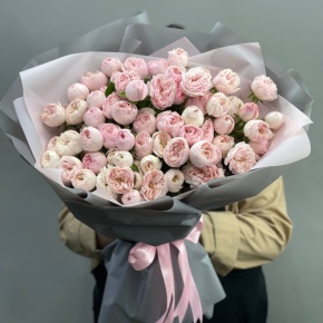 Букет из 25 кустовых роз Мэнсфилд Парк (60 см) в Краснозаводске
