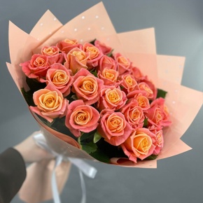 Букет из 25 роз Мисс Пигги (50 см) в Краснозаводске