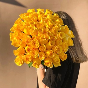 Букет "Ярче солнца" из 55 лимонных роз (50 см) в Краснозаводске