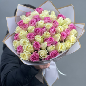 Букет из 51 розы микс  (40 см) в Краснозаводске