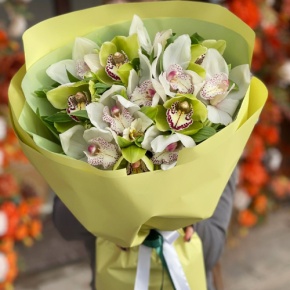 Букет "Бруклин" из орхидей и альстромерий в Краснозаводске