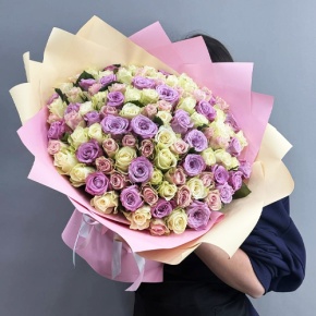 Букет из 101 розы пастельный микс и роз Меритим (40 см) в Краснозаводске