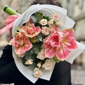 Букет "Анель" из амариллисов и кустовых роз в Краснозаводске