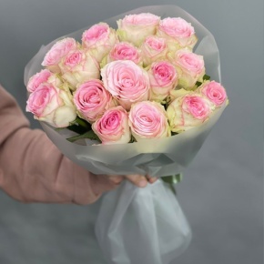 Букет из 17 роз Кения (40 см) в Краснозаводске