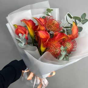 Букет "Империал" из калл, лейко и эвкалипта в Краснозаводске