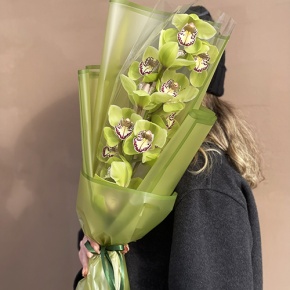 Букет из лаймовой орхидеи в Краснозаводске