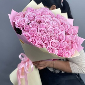 Букет из 51 пастельной розы Аваланж (60 см) в Краснозаводске
