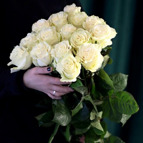 Монобукет из 15 роз Эквадор Мондиаль (80 см) в Краснозаводске