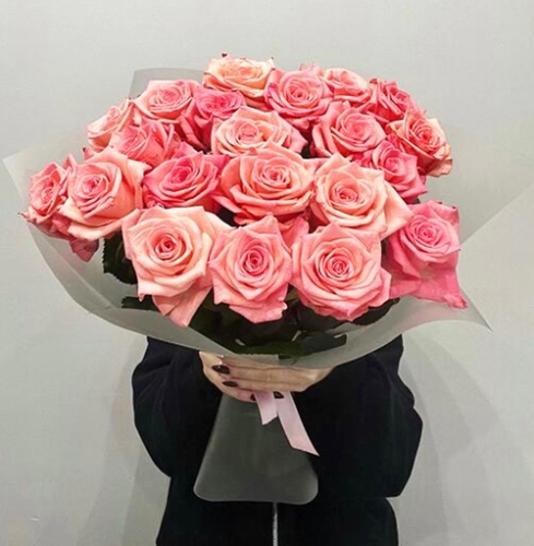 Букет из 21 розовой розы (50 см) в Краснозаводске